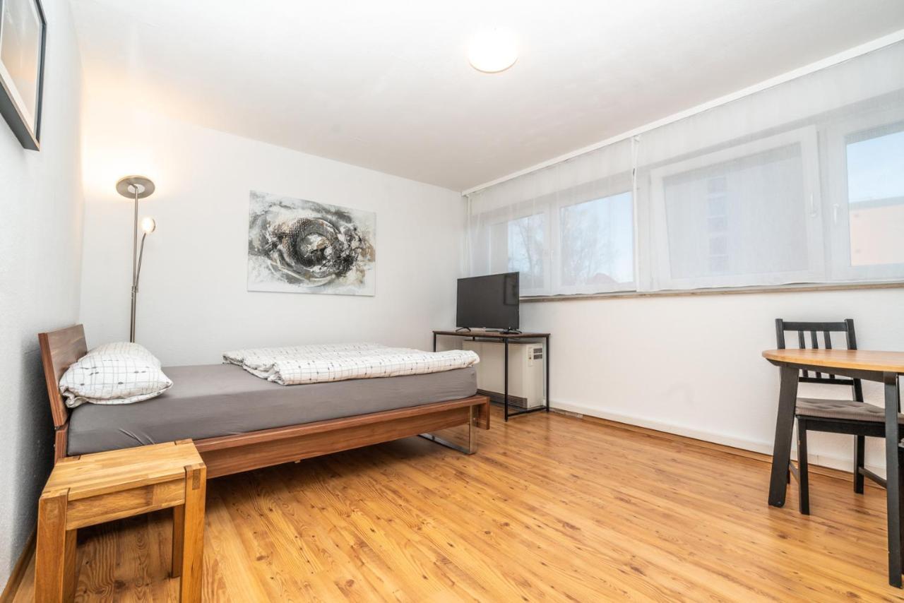 Apartment Und Wg-Doppelzimmer Sonnenhalde Tuebingen Exterior photo
